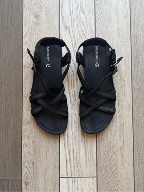 Merrell Women's Black Strappy Comfort Sandals size 8